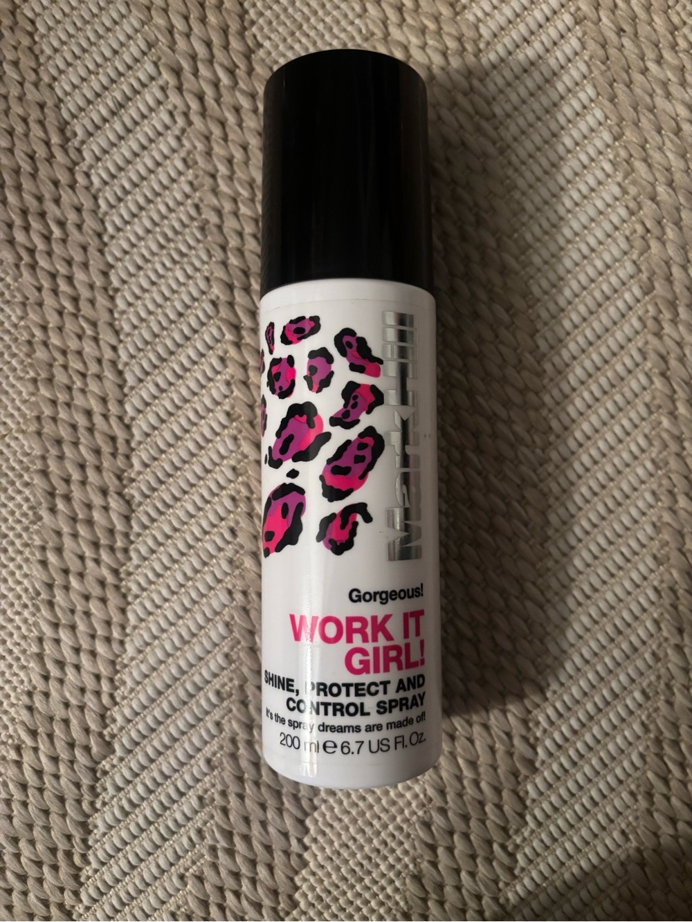 Work It Girl! Shine Protect & Control Spray - Pink/Black